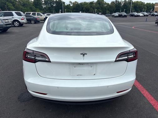 Pearl White Multi-Coat 2021 Tesla Model 3 Standard Range Plus