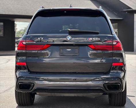 2022 BMW X7 M50i