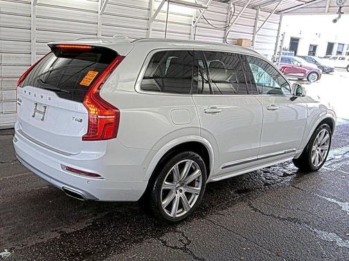 Crystal White 2018 Volvo XC90 T6 Inscription