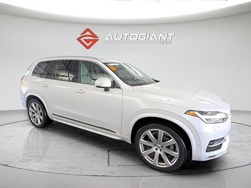 Crystal White 2018 Volvo XC90 T6 Inscription