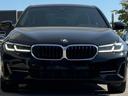 2023 BMW 530 i