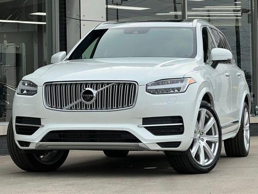 2017 Volvo XC90 Hybrid T8 Excellence