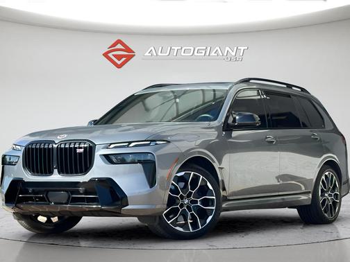2023 BMW X7 M60i