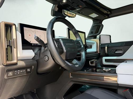 Interstellar White 2023 GMC HUMMER EV Pickup 3X