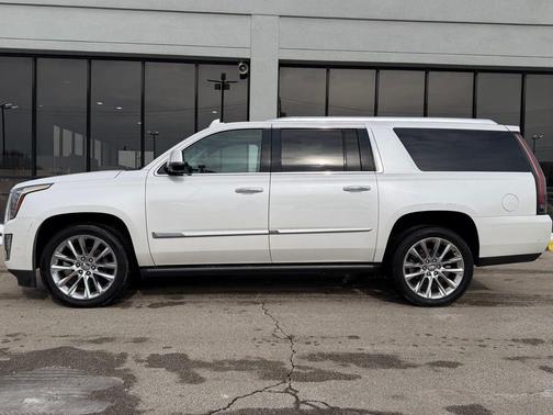 2018 Cadillac Escalade ESV Premium Luxury