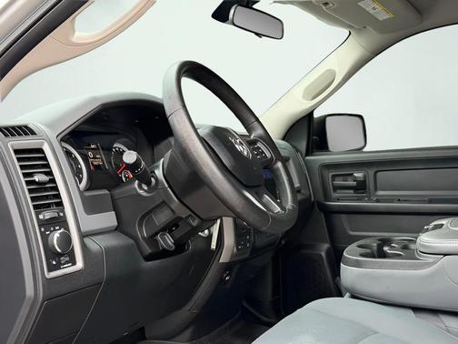 Bright Silver Metallic Clearcoat 2017 RAM 1500 Tradesman