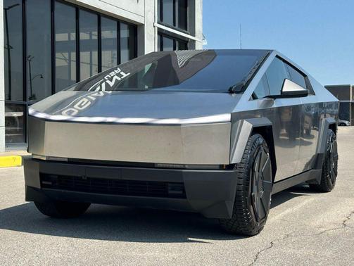 2024 Tesla Cybertruck Cyberbeast