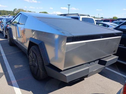 2024 Tesla Cybertruck Cyberbeast