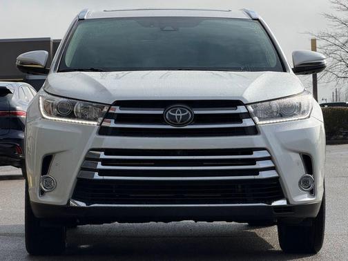 2019 Toyota Highlander Limited Platinum