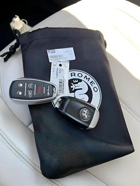 Alfa White 2021 Alfa Romeo Stelvio Ti