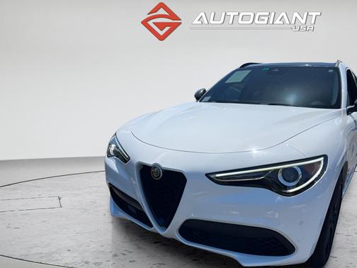 Alfa White 2021 Alfa Romeo Stelvio Ti