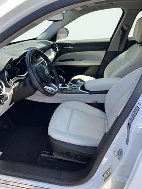 Alfa White 2021 Alfa Romeo Stelvio Ti
