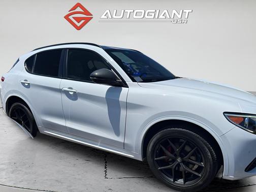 Alfa White 2021 Alfa Romeo Stelvio Ti
