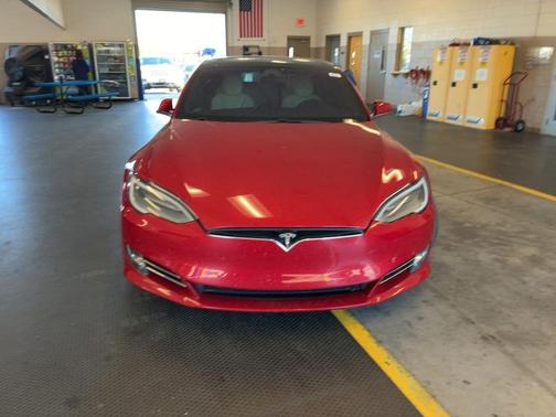 2019 Tesla Model S Performance