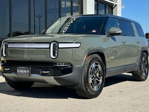 2022 Rivian R1S Launch Edition