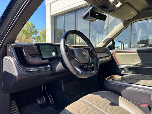 2022 Rivian R1S Launch Edition