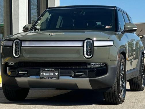 2022 Rivian R1S Launch Edition