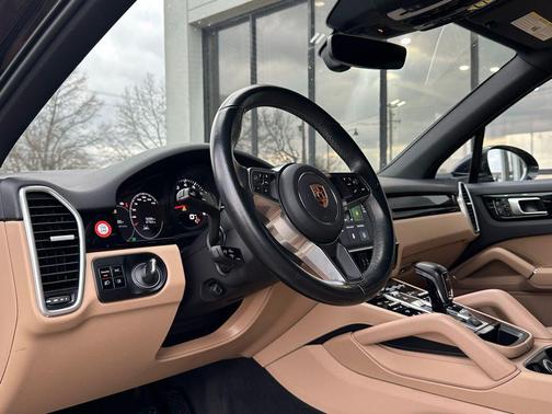 2019 Porsche Cayenne Cayenne