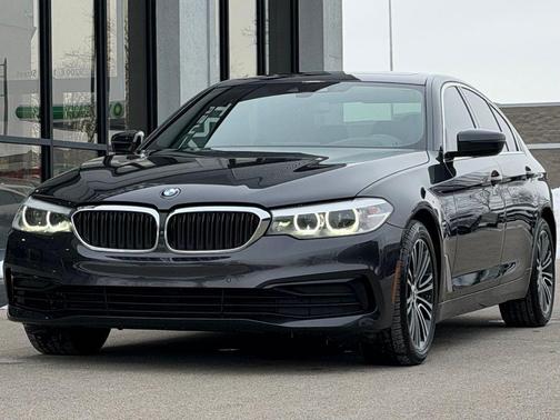 2019 BMW 540 540i