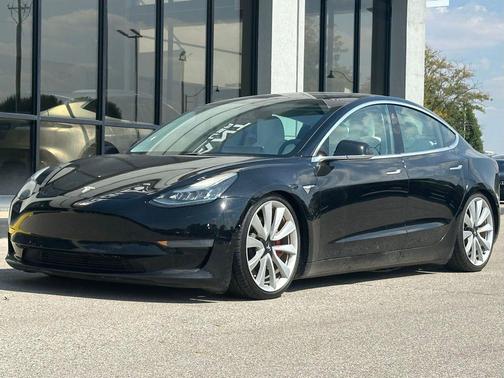 2019 Tesla Model 3 Performance