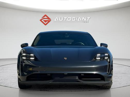 2022 Porsche Taycan Base