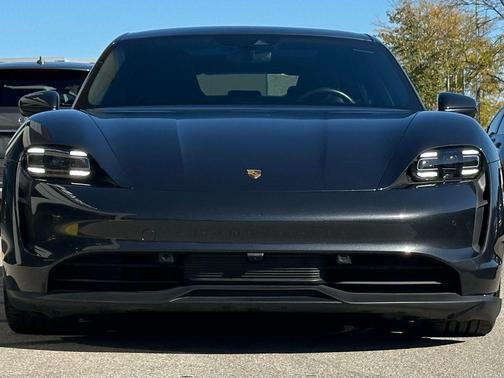 2022 Porsche Taycan Base
