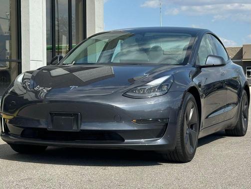2023 Tesla Model 3 Standard Range
