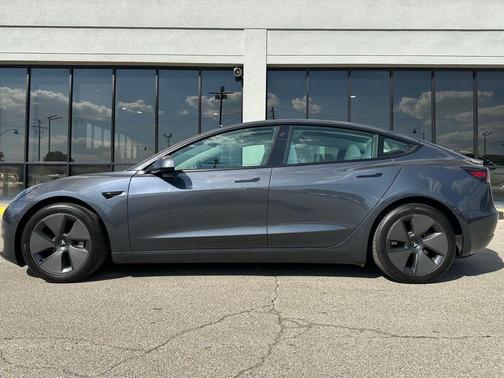 2023 Tesla Model 3 Standard Range