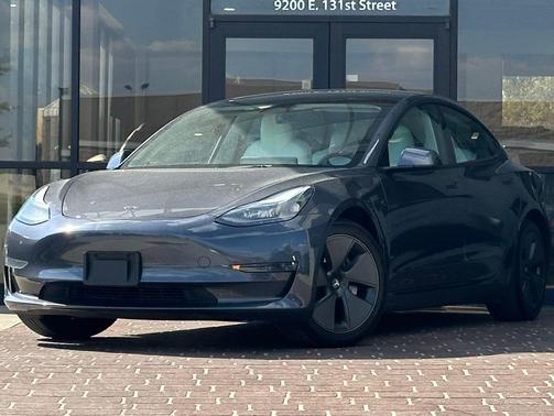 2023 Tesla Model 3 Standard Range