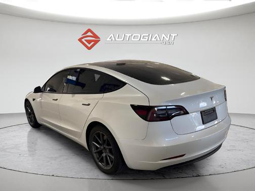 Pearl White Multi-Coat 2021 Tesla Model 3 Standard Range Plus