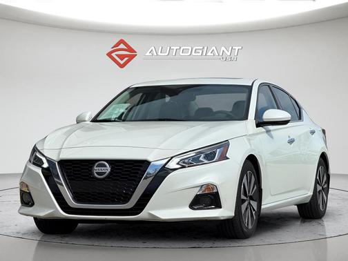 2020 Nissan Altima 2.5 SV