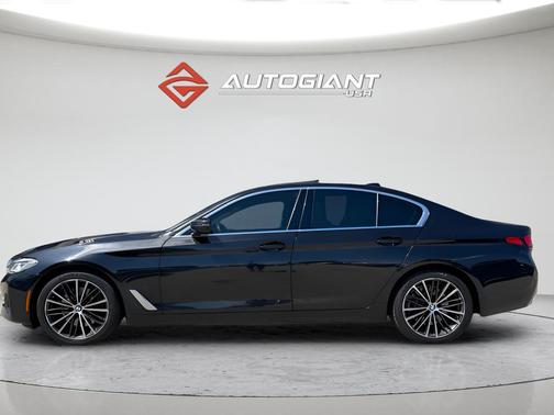 Black Sapphire Metallic 2021 BMW 540 xDrive