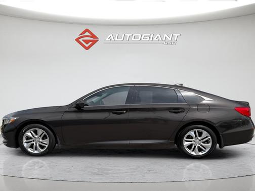 Crystal Black Pearl 2018 Honda Accord LX