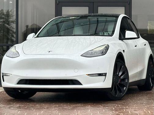 2022 Tesla Model Y Performance Dual Motor All-Wheel Drive