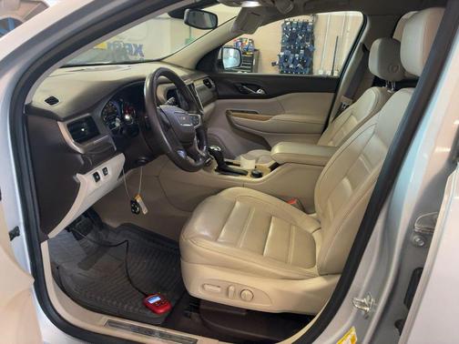 Quicksilver Metallic 2018 GMC Acadia Denali