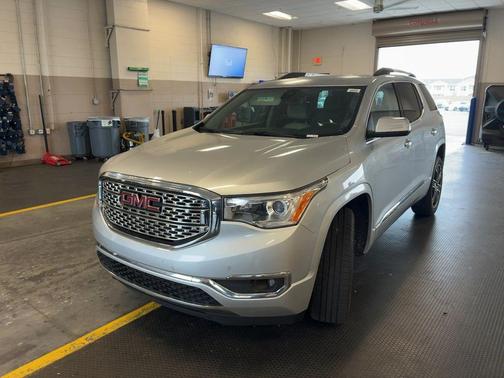 Quicksilver Metallic 2018 GMC Acadia Denali