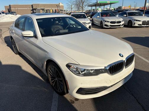 2020 BMW 530 530i