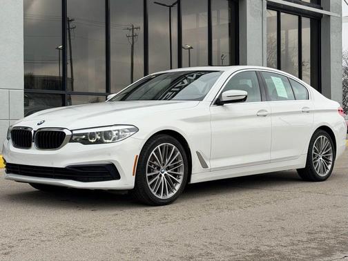 2020 BMW 530 530i