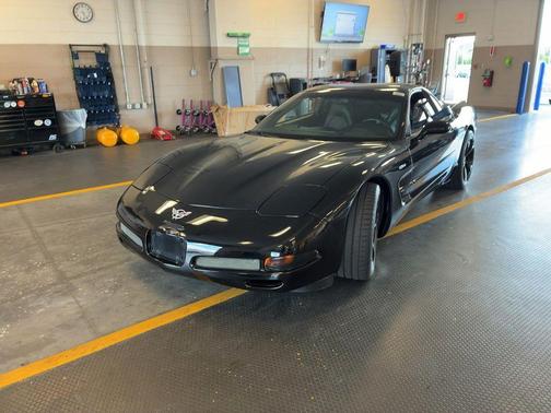 Smokin Asphalt 2003 Chevrolet Corvette Z06