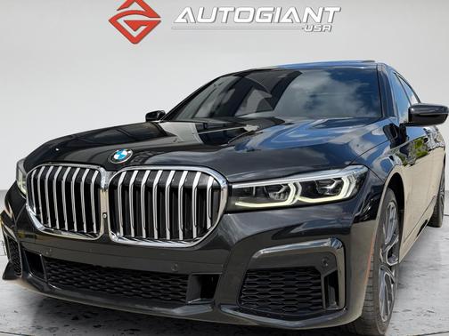 Black Sapphire Metallic 2020 BMW 750 i xDrive