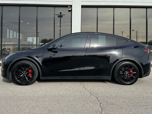 2022 Tesla Model Y Performance Dual Motor All-Wheel Drive