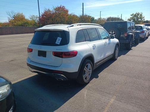 2022 Mercedes-Benz GLB 250 4MATIC