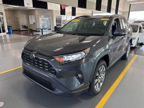 2020 Toyota RAV4 XLE Premium