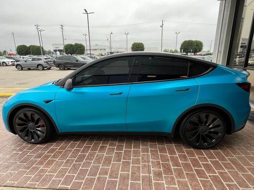 2022 Tesla Model Y Performance Dual Motor All-Wheel Drive