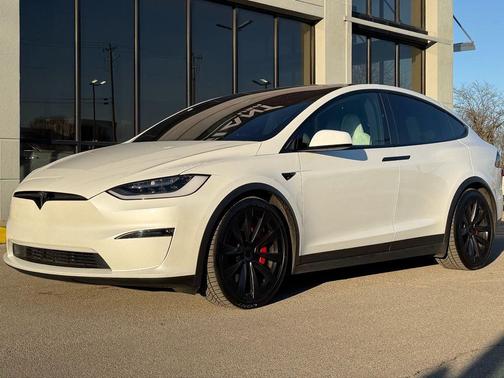 2023 Tesla Model X Plaid Tri Motor All-Wheel Drive