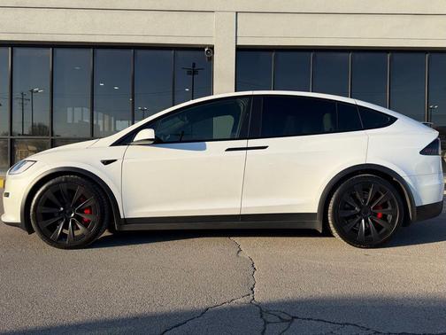 2023 Tesla Model X Plaid Tri Motor All-Wheel Drive