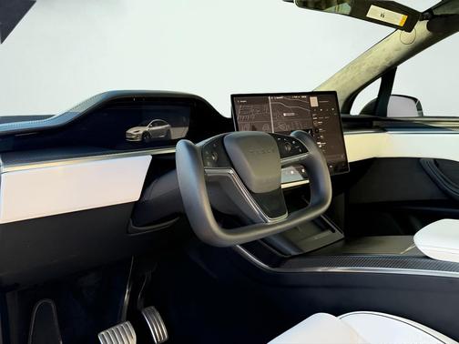 2023 Tesla Model X Plaid Tri Motor All-Wheel Drive