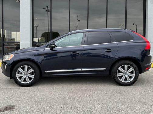 Black 2017 Volvo XC60 T5 Inscription