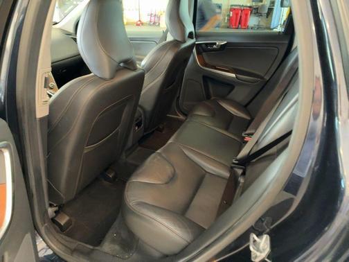 Black 2017 Volvo XC60 T5 Inscription
