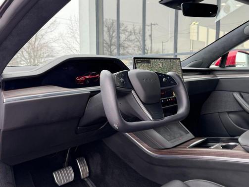 2021 Tesla Model S Plaid